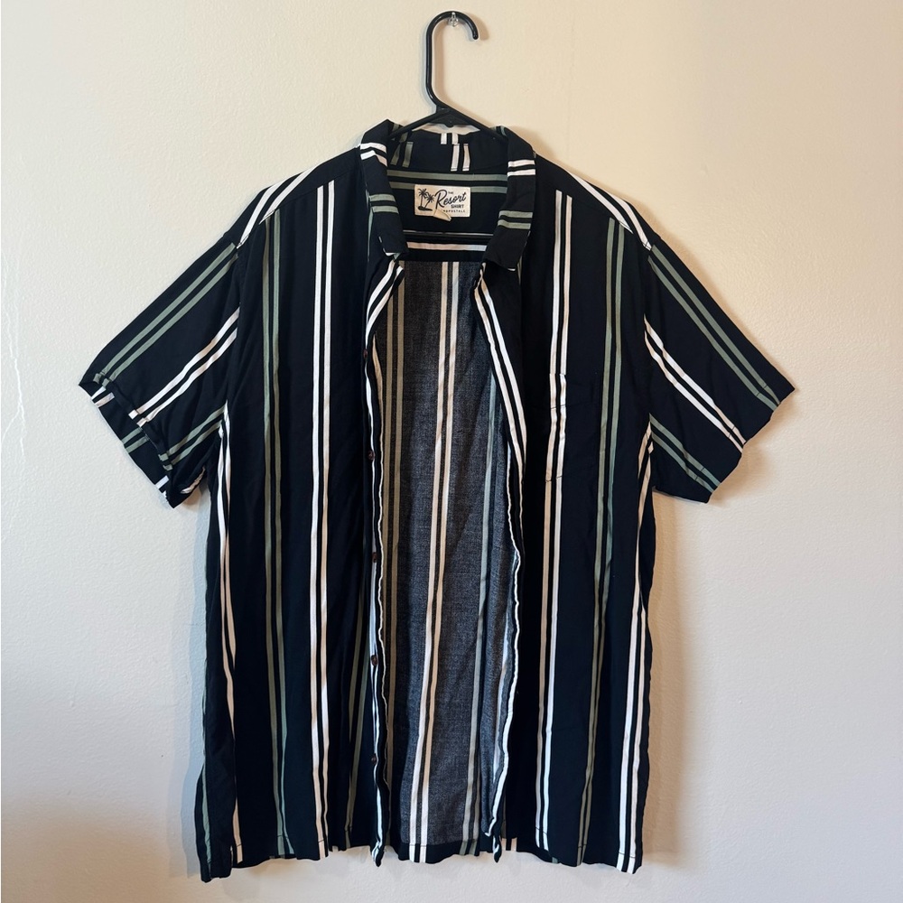 Men’s Aeropostale button down shirt